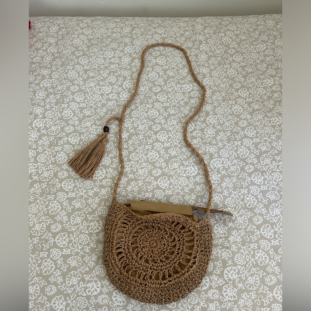 Cute crossbody!